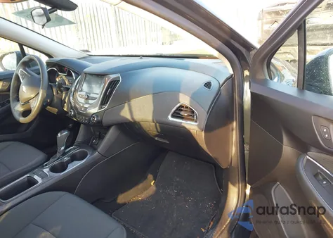 2018 Chevrolet Cruze Lt Auto z USA, uszkodzony, nr VIN 1G1BE5SM1J7190366